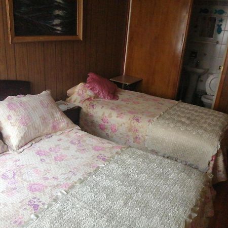 Alojamiento Familiar Rey Bed & Breakfast Punta Arenas Exterior foto