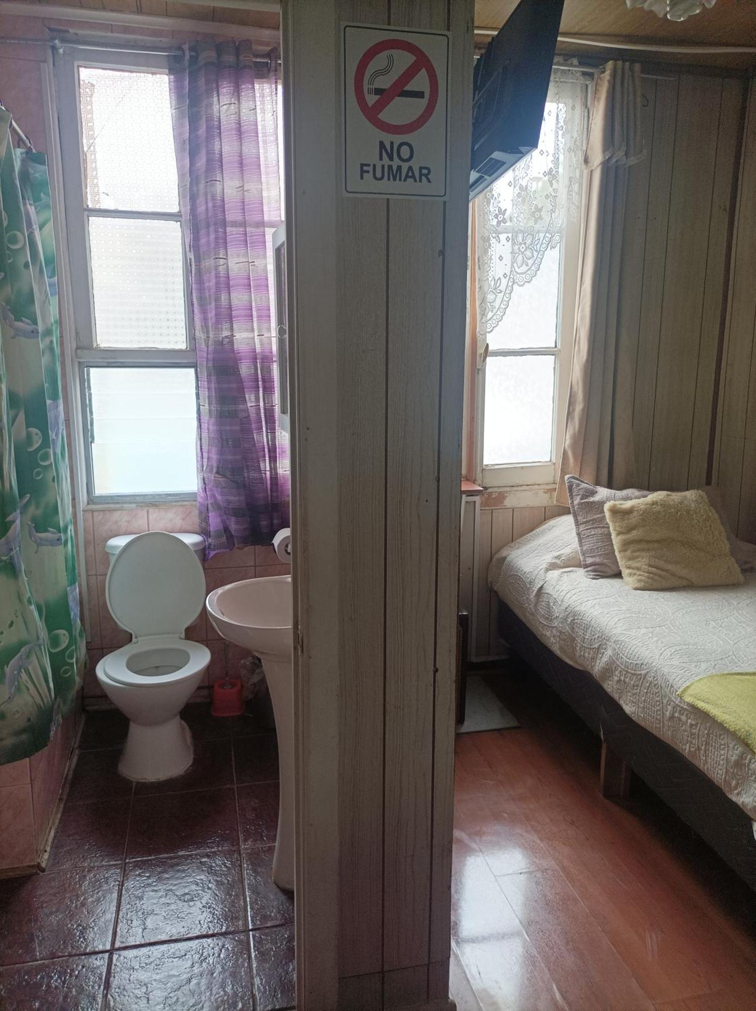 Alojamiento Familiar Rey Bed & Breakfast Punta Arenas Exterior foto